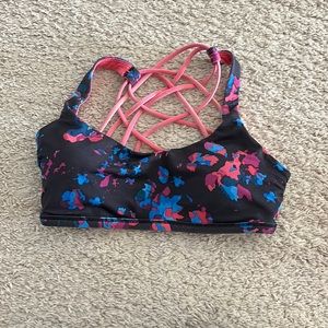 Lululemon Free to be Wild bra